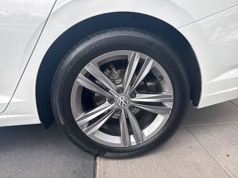 Used 2020 Volkswagen Jetta R-Line w/ R-Line Cold Weather Package image 13