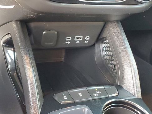 Used 2021 Chevrolet TrailBlazer LS image 21