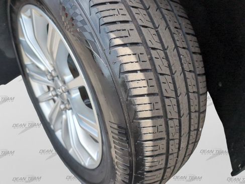 Used 2018 Cadillac XT5 FWD image 29