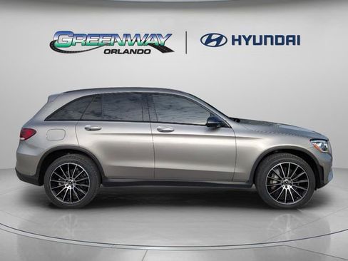 Used 2022 Mercedes-Benz GLC 300 image 9