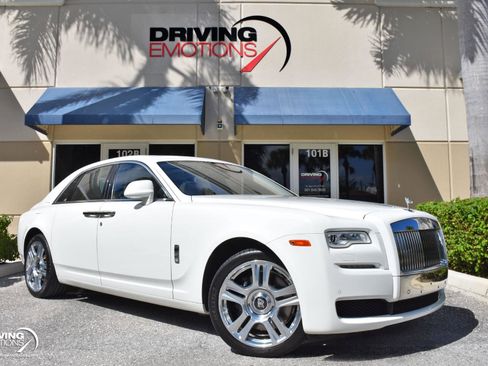 Used 2015 Rolls-Royce Ghost image 1