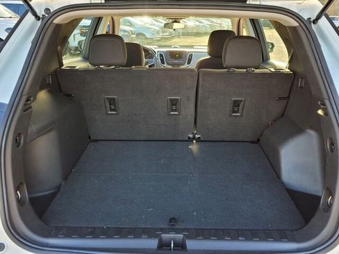 Used 2022 Chevrolet Equinox LS image 10