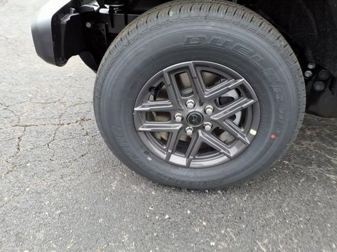 New 2026 Jeep Gladiator Sport image 6