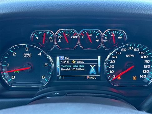 Used 2020 Chevrolet Suburban Premier image 29