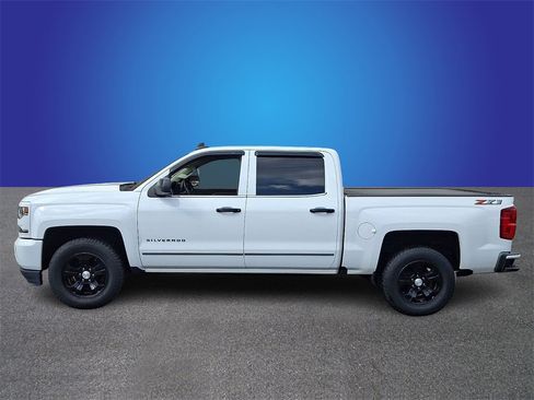 Used 2018 Chevrolet Silverado 1500 LTZ Z71 w/ LTZ Plus Package image 7