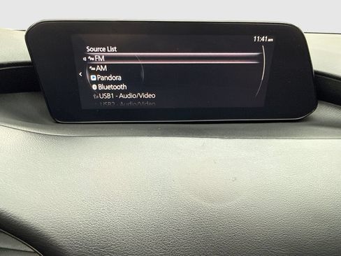 Used 2023 MAZDA MAZDA3 s FWD image 25