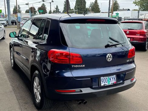 Used 2013 Volkswagen Tiguan S image 6