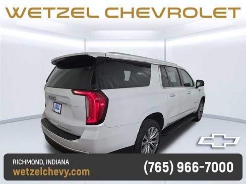 Used 2021 GMC Yukon XL Denali AWD/4WD image 2