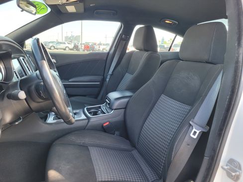 Used 2023 Dodge Charger SXT image 10