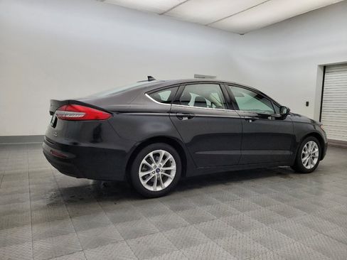 Used 2020 Ford Fusion SE image 10