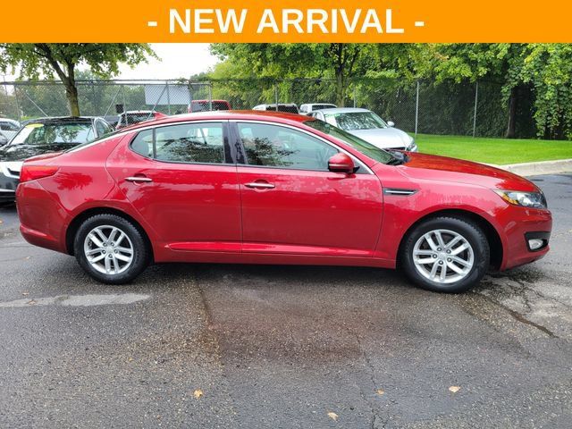 Used 2013 Kia Optima LX FWD image 2