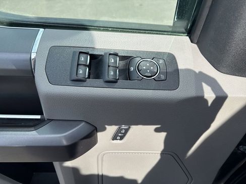 Used 2019 Ford F150 XLT w/ Equipment Group 302A Luxury image 26