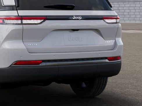 New 2026 Jeep Grand Cherokee Limited image 13