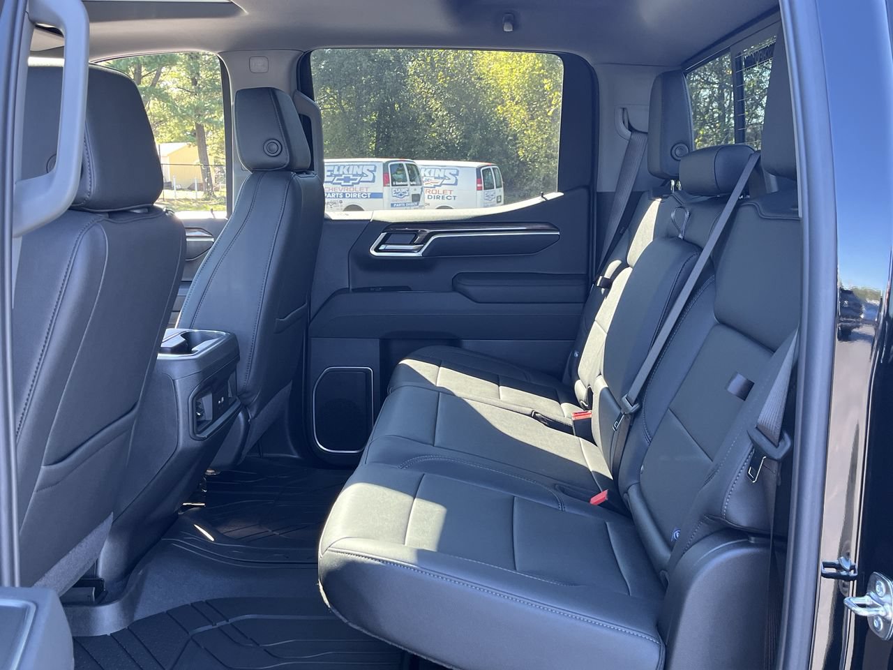 New 2026 Chevrolet Silverado 1500 RST w/ Redline Edition AWD/4WD image 5
