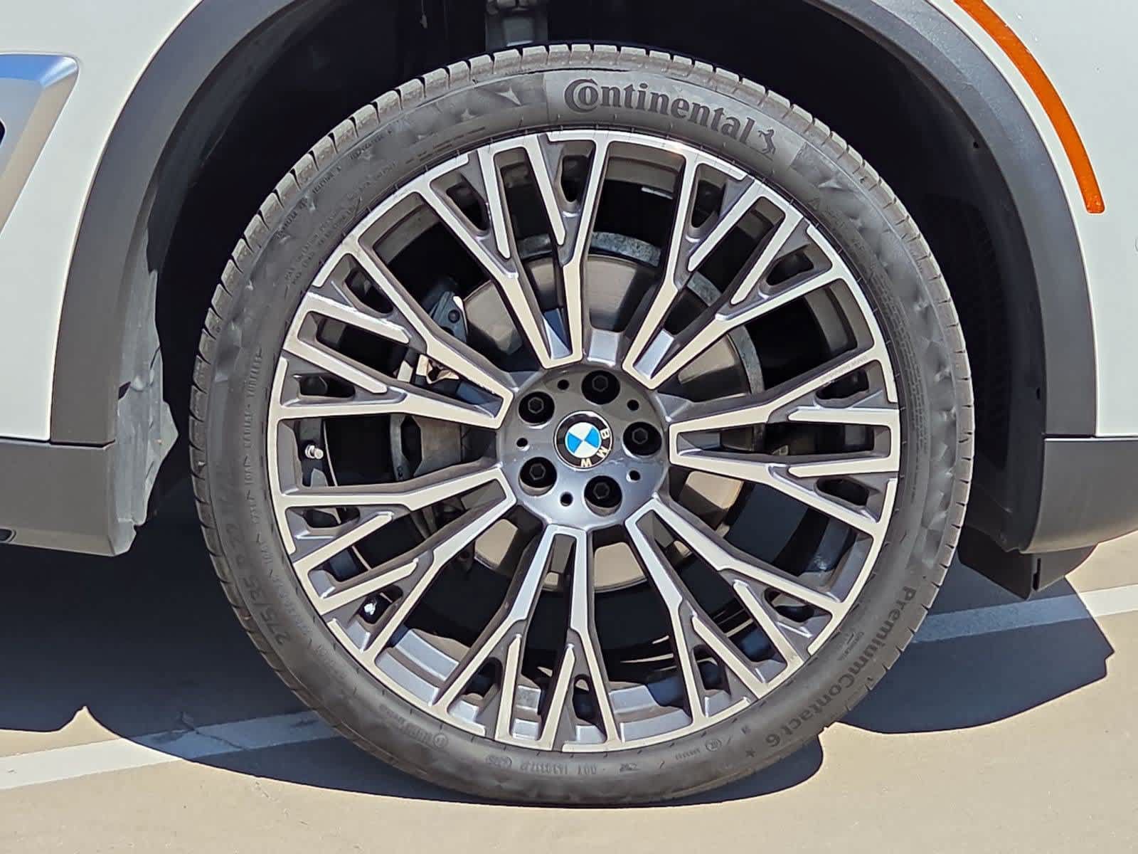 Used 2024 BMW X5 sDrive40i w/ Premium Package RWD image 13