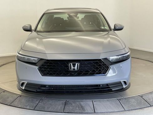 Used 2024 Honda Accord Touring image 10