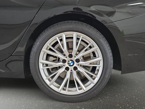 Used 2024 BMW 330i Sedan w/ Premium Package RWD image 31
