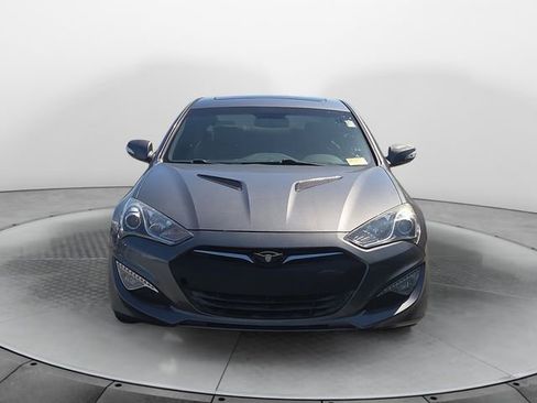 Used 2016 Hyundai Genesis Coupe 3.8 RWD image 8
