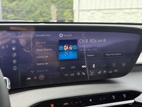 New 2026 Buick Enclave Avenir image 5