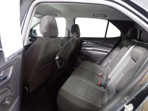 Used 2021 Chevrolet Equinox LT image 30