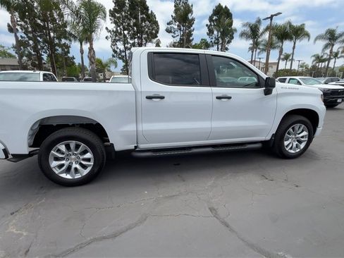 New 2025 Chevrolet Silverado 1500 Custom image 8