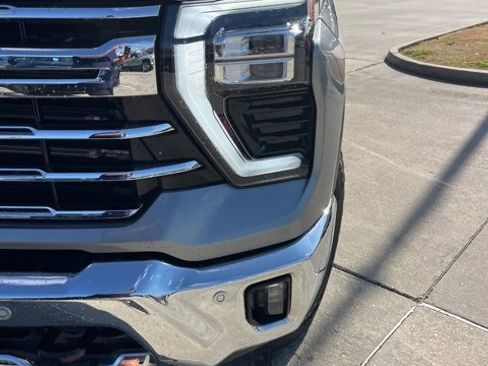 Used 2024 Chevrolet Silverado 2500 LTZ w/ LTZ Premium Package image 14