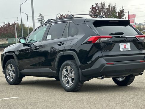 New 2025 Toyota RAV4 XLE image 6