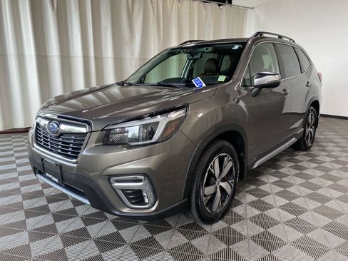 Used 2021 Subaru Forester Touring AWD/4WD image 3
