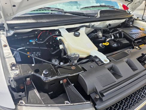 Used 2018 Chevrolet Express 3500 LT w/ LT Preferred Equipment Group RWD image 23