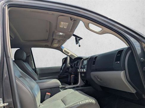 Used 2015 Toyota Sequoia Platinum RWD image 15