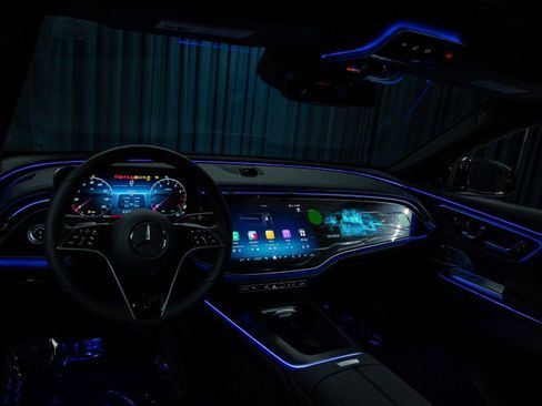 New 2026 Mercedes-Benz E 350 4MATIC Sedan image 13