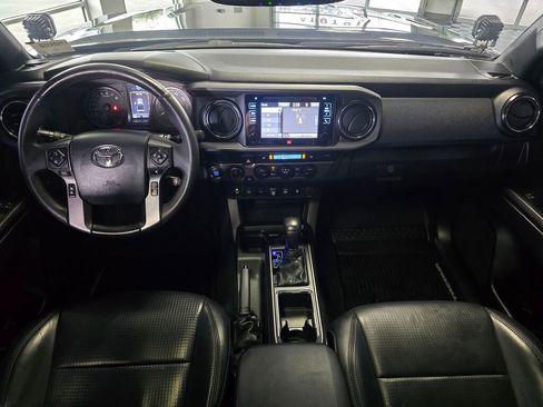 Used 2019 Toyota Tacoma TRD Off-Road image 22