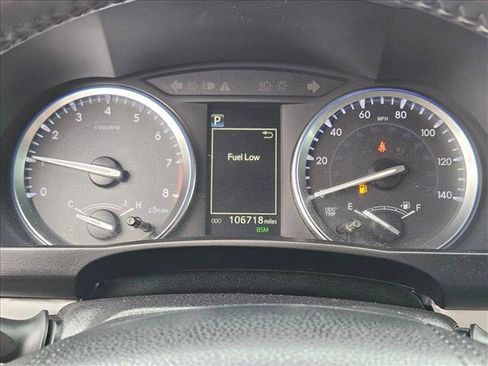 Used 2017 Toyota Highlander XLE image 10