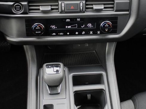 Certified 2024 Nissan Pathfinder S image 33