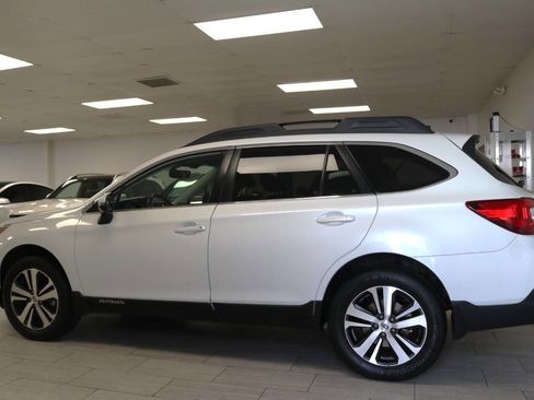Used 2019 Subaru Outback 2.5i Limited w/ Popular Package #2 image 11