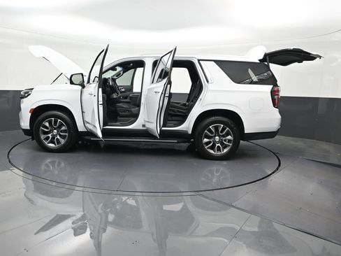 Used 2022 Chevrolet Tahoe LT w/ LT Signature Package RWD image 35