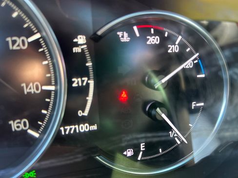 Used 2018 MAZDA MAZDA6 Signature image 19