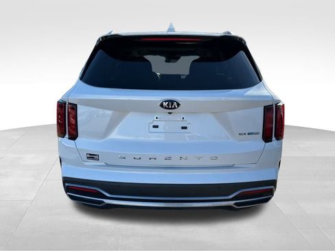 Used 2021 Kia Sorento EX image 4