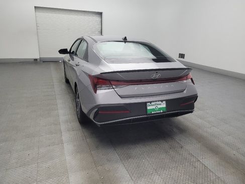 Used 2025 Hyundai Elantra Sport FWD image 5