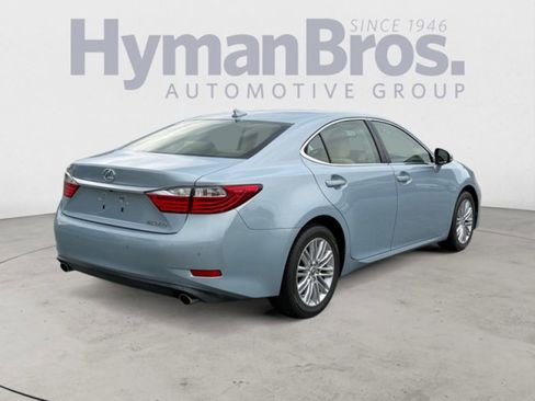 Used 2013 Lexus ES 350 w/ Luxury Pkg FWD image 3