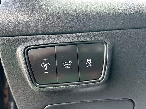 Certified 2023 Hyundai Tucson Limited AWD/4WD image 25