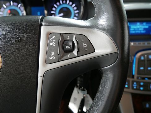 Used 2011 Buick LaCrosse CXL AWD/4WD image 28