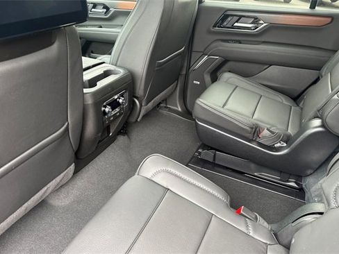 New 2026 GMC Yukon Denali w/ Denali Reserve Package image 12