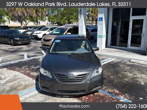 Used 2007 Toyota Camry LE FWD image 4