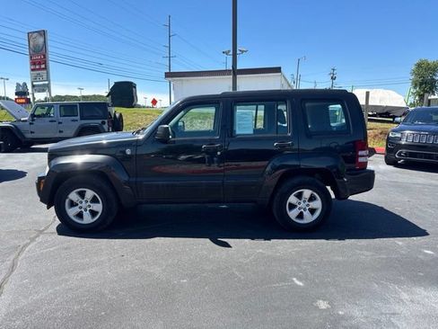 Used 2012 Jeep Liberty Sport w/ Driver Convenience Group AWD/4WD image 5
