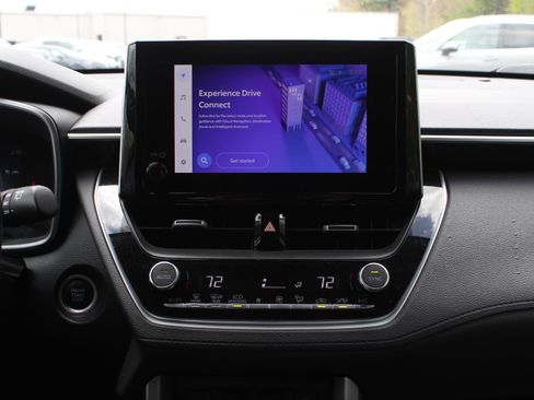 Used 2023 Toyota Corolla Cross XLE w/ Convenience Package AWD/4WD image 13