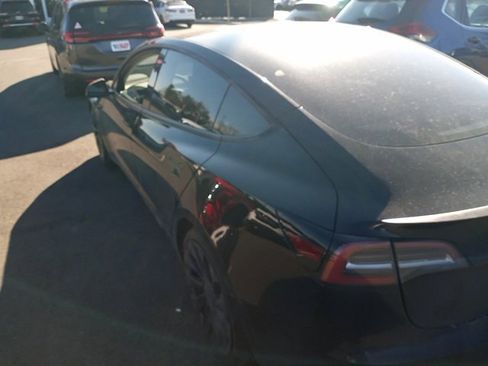 Used 2021 Tesla Model 3 Performance image 11