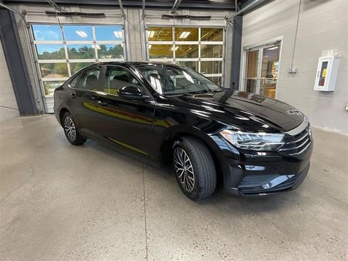 Used 2020 Volkswagen Jetta SE FWD image 7