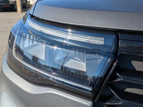 Certified 2025 Ford Explorer ST-Line w/ Premium Package image 10