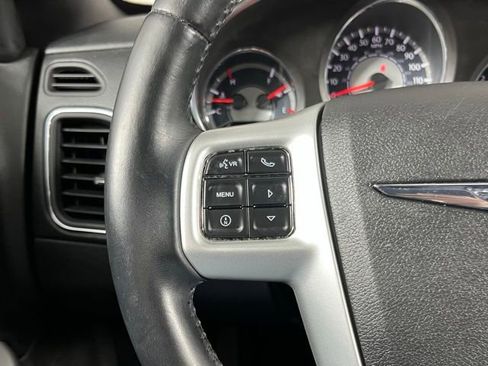 Used 2013 Chrysler 200 Limited image 11